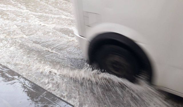 Doğu ve güney bölgelerde yoğun yağış ve çığ tehlikesi uyarısı