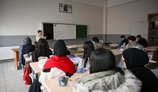 Malatya'da YKS adaylarına ücretsiz ve nitelikli eğitim sağlıyor