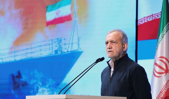 Pezeşkiyan: ABD'de halk, ülkeyi yöneten israilli krallardan yoruldu