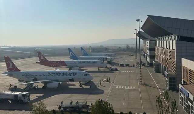 Siirt minibüslerinin Batman Havalimanı'na giriş yasağı yolcuları mağdur ediyor