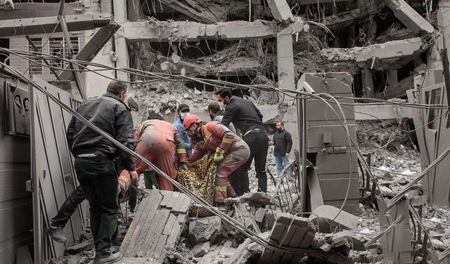 Siyonist rejim ve ABD'den kirli saldırı: İran ve Lübnan'da sivil altyapı hedef alınıyor