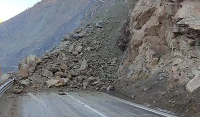 Yüksekova-Hakkari karayolu geçici olarak trafiğe kapatılacak