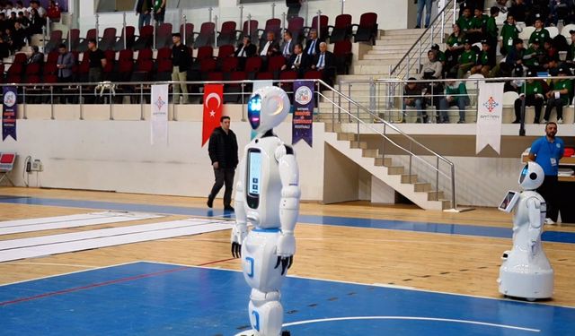 Batman’da Teknoloji Rüzgarı: 2. Yediiki Robot ve Teknoloji Festivali Kapılarını Açtı