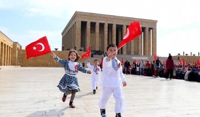 23 Nisan Ulusal Egemenlik ve Çocuk Bayramı: Türkiye genelinde kutlanıyor