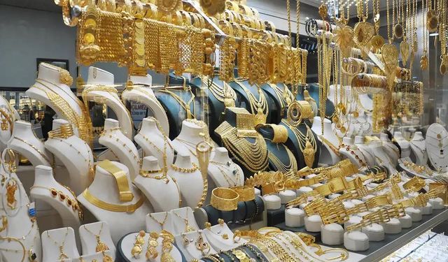 Altın dipten toparlandı: Yatırımcı alıma geçti