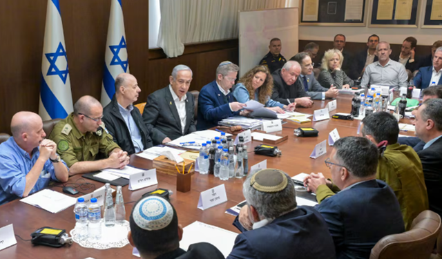 Ateşkes siyonist rejimi şaşkına çevirdi: Anlaşmanın detaylarını sonradan öğrendiler