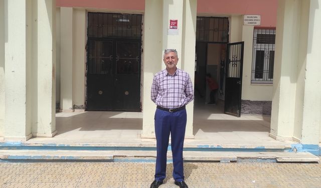 Bağışçı Getiren Öğrencilere Madalya