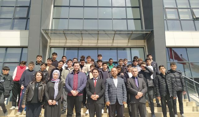 Batman Sivil Toplum Merkezi’nde Gençlere Değerler Aşısı