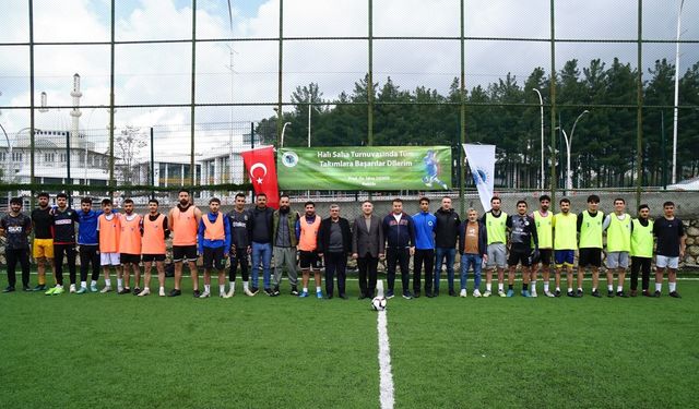 Batman Üniversitesinde Öğrenciler Arası Futbol Turnuvası