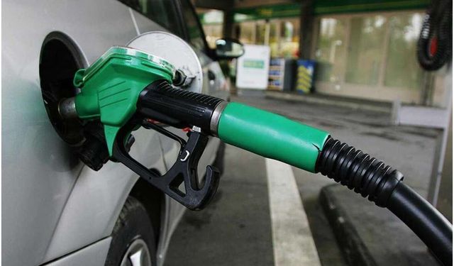 Benzin ve motorine zam geldi