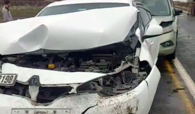 Cenaze konvoyunda zincirleme trafik kazası: 4 yaralı