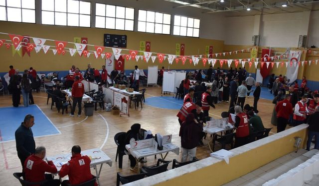 Eğitim Camiasından Hayat Veren Destek: Kan Bağış Şenliği Başladı