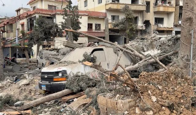 Hizbullah'tan misilleme yağmuru: Onlarca hedef vuruldu