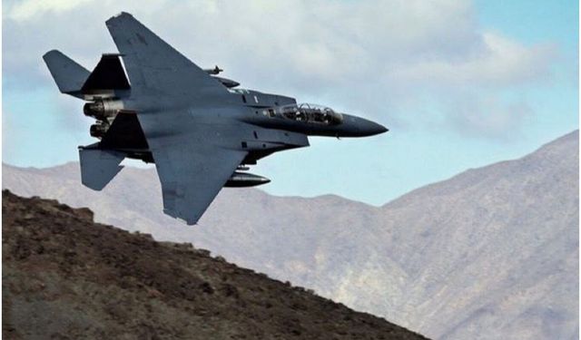 İran, kayıp pilotu arayan ABD'nin bir savaş uçağını daha düşürdü