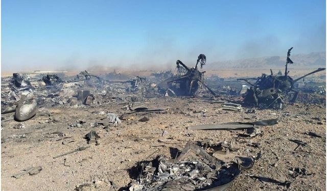 İran'dan ABD'ye enkazlı mesaj: Böyle üç zafer daha kazanırsa mahvolur