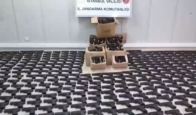 İstanbul ve Adana'da 1107 ruhsatsız tabanca ele geçirildi