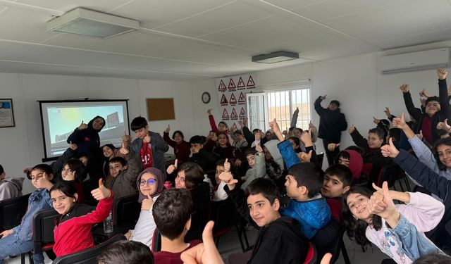 Miniklere Hem Trafik Hem Güvenlik Eğitimi