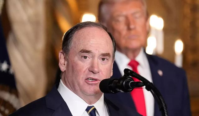 Pentagon'da üst düzey kriz: Deniz Bakanı 'derhal' görevden alındı