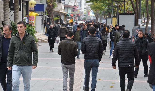 Toplumlar da çaresizliği öğreniyor!