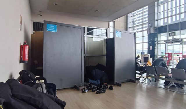 Yolculardan Mescit Talebi