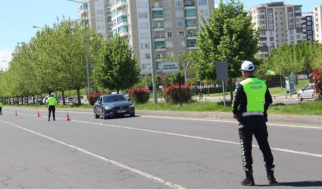 Diyarbakır'da bayram tedbirleri: Drone, İHA, helikopter ve binlerce personel görevde