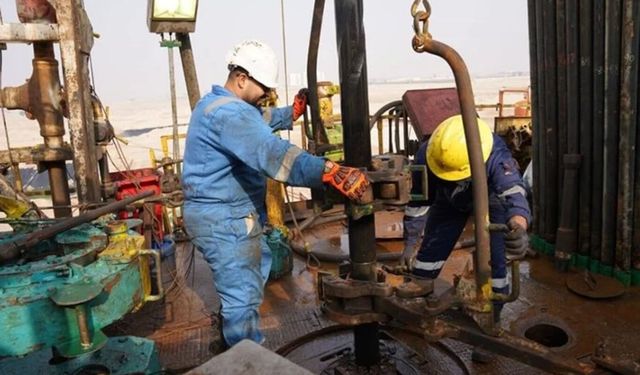 Irak'ta 8,8 milyar varillik petrol keşfi