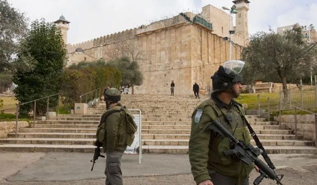 İşgalciler İbrahim Camii'ni süresiz olarak kapattı: HAMAS'tan tepki