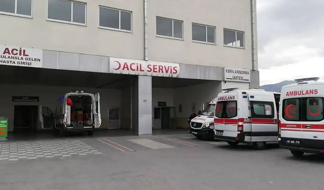 Malatya'da silahlı ve bıçaklı kavga: 3 yaralı