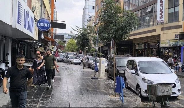 Batman’da Bayram Yağmuru Zor Anlar Yaşattı