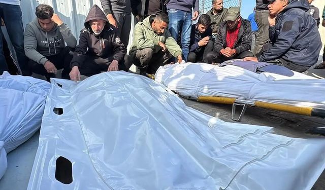 Siyonist rejimin Gazze'ye saldırılarında şehit sayısı 72 bin 736'ya ulaştı