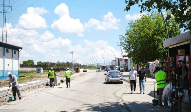 Batman Belediyesi’nden Karşıyaka ve Huzur Mahallelerinde Temizlik Mesaisi