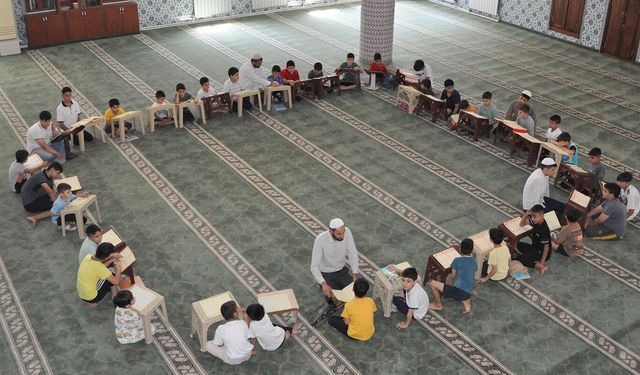 Müftü Durmuş'tan velilere çağrı: Çocuklarınızı Kur'an kurslarına yönlendirin