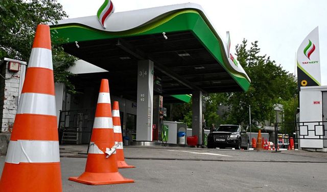 Rusya'da akaryakıt krizi büyüyor
