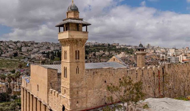 Siyonist rejim El-Halil'deki İbrahim Camii'nde 9 gündür ezanı engelliyor