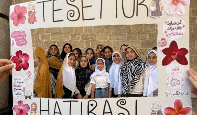 Tarsus'ta 'Niyet ettim örtünmeye, Emrin başım üstüne' programı düzenlendi