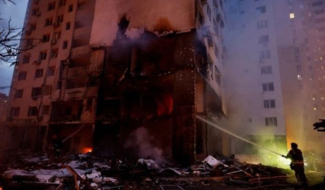 Rûsyayê li ser Kîevê êrîşek asîmanî pêk anît: 9 kuştî