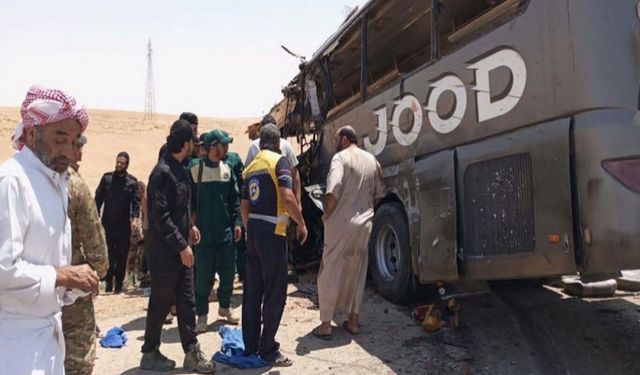 Li Sûrîyeyê du otobûsên rêwîyan li hev qelibîn: 35 mirî, 30 birîndar