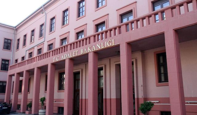 Adalet Bakanlığından 'Rojin Kabaiş'in kıyafetlerinden DNA örneği alınmadığı' iddialarına yalanlama