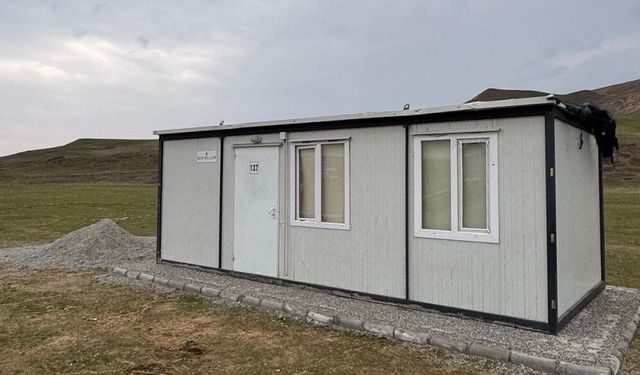 Batman'da Çobanlar İçin 20 Konteyner Hizmete Sunuldu