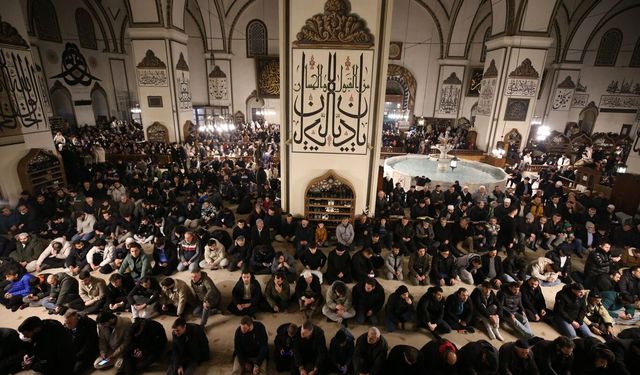 Bursa'da işitme engelliler için işaret diliyle hutbe uygulaması