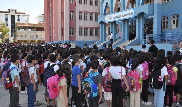 Eğitimcilerden HÜDA PAR'ın karma eğitim teklifine destek: Karma eğitim tercih meselesi olmalı