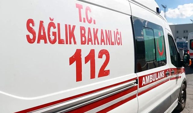 İstanbul Fatih'te İETT otobüsü ile ambulans çarpıştı: 5 yaralı