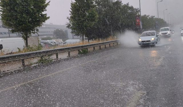 İstanbul'da sağanak etkili oldu