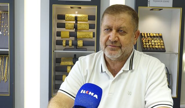 Kuyumcular: Altındaki gerileme piyasada nakit sıkışıklığını artırdı