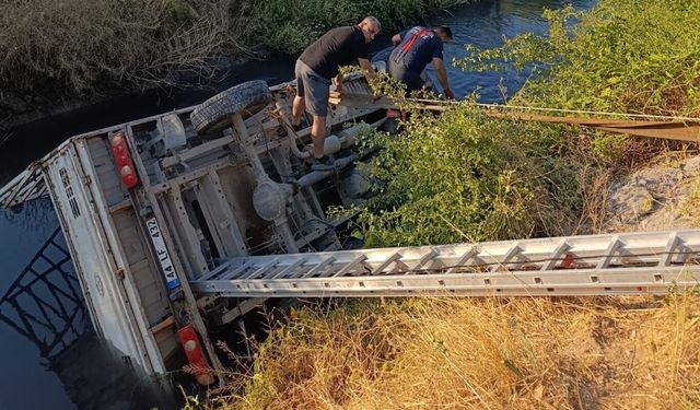 Malatya'da kamyonet sulama kanalına düştü: Bir ölü