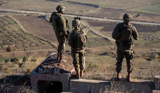 Siyonist rejim, Dera ve Kuneytra kırsalını topçu atışlarıyla hedef aldı