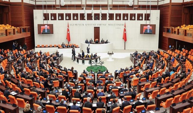 Üniversite öğrencilerine yönelik af düzenlemesi Meclis'ten geçti