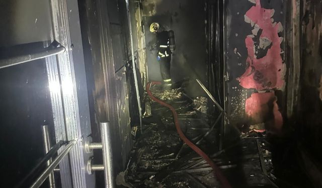 Oğuzcan Plaza'da Koridor Yangını Paniğe Neden Oldu
