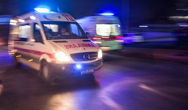 Bartın'da minibüs ile otomobil çarpıştı: 11 yaralı