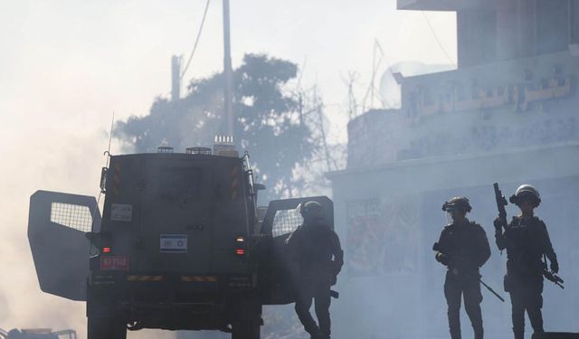 İşgal altındaki Batı Şeria'da baskın ve yıkımlar sürüyor
